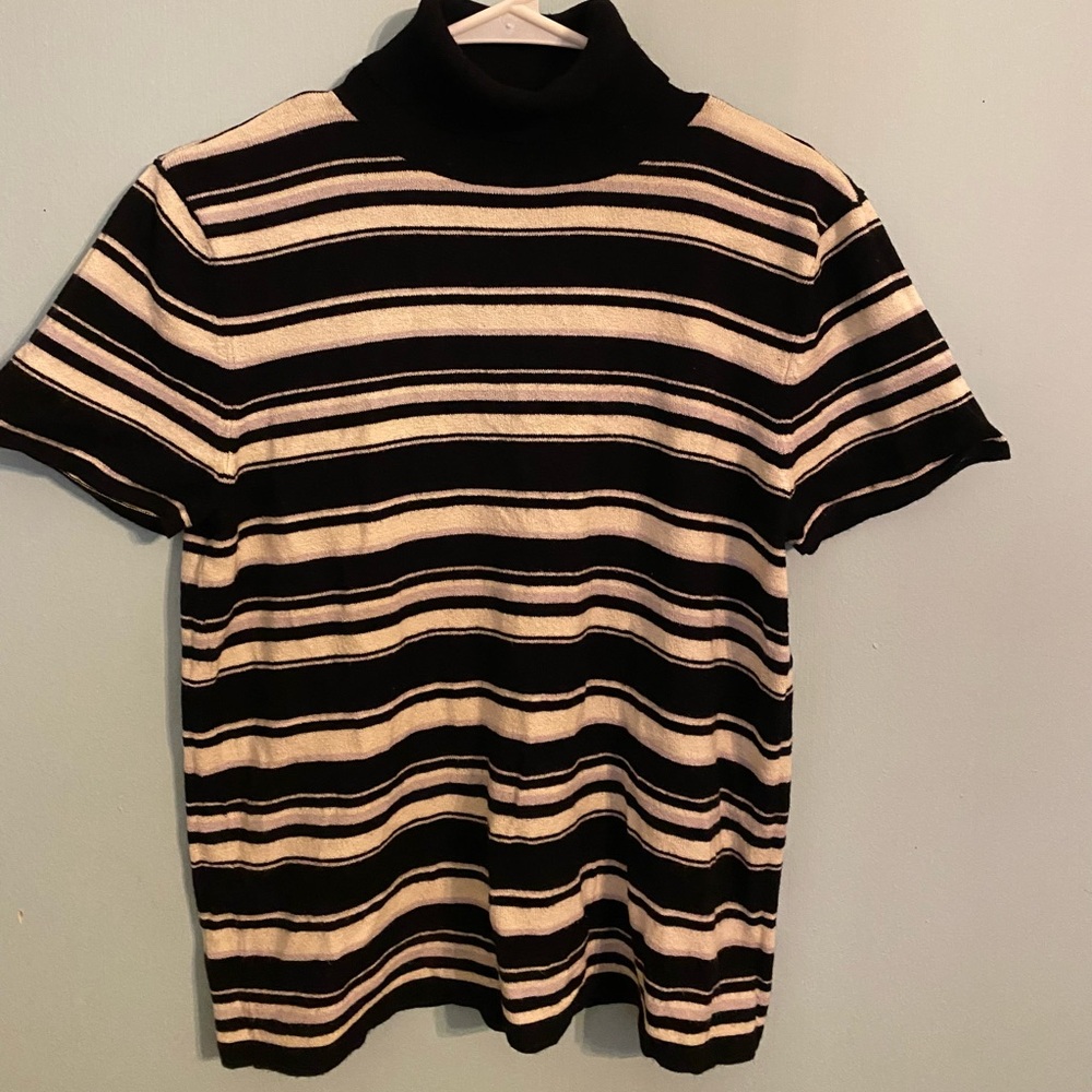 Liz Claiborne lightweight, short sleeve sweater NWOT